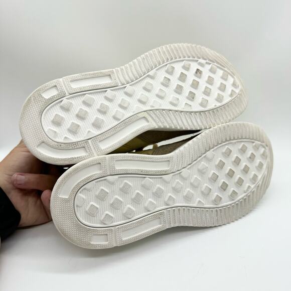 Everlane Tread Trainer Leather Dad Sneaker in Butter/White Size 6.5 Athleisure - Picture 12 of 13